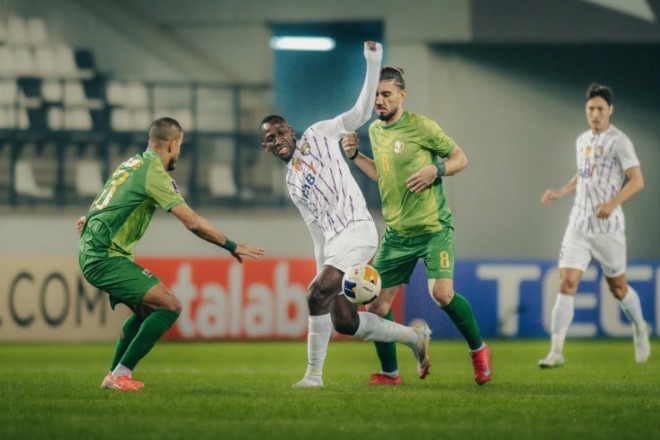 الشرطة ينتصر على العين بثنائية في الجولة الأخيرة من دوري الأبطال