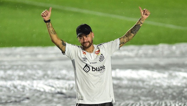 جيسوس: سعيد بمستوى نيمار مع سانتوس